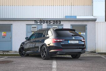 Škoda Superb Combi 2.0 TDI Sportline DSG - 6