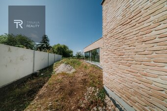 MODRANKA LUXUSNÁ NOVOSTAVBA RODINNÉHO DOMU V TICHEJ ČASTI - 6