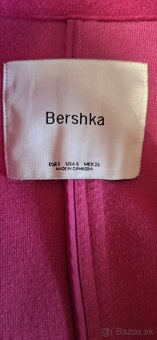 Bershka ružový kabát - 6