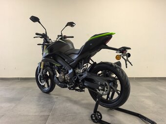 QJ Motor SRK 125S - 6