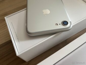 Apple iPhone 7 Silver 32GB - 6