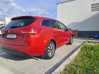 KIA ceed SW 1,6 GDi 2016 Platinum+Tech.pak 99kW 135k - 6