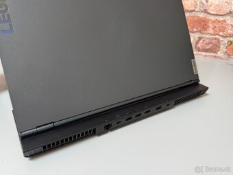 LENOVO Legion 5\i5 10300H\16GB\RTX 2060\SSD\144Hz - 6