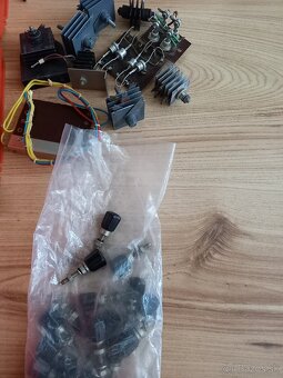 Stare radiotechnicke sučiastky - 6