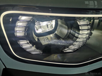 Renault  R4 E-Tech - 52 kWh (150 Hp) Electric - 6