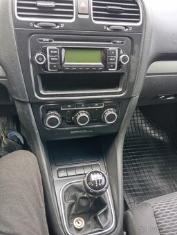 Volkswagen golf 1.4 benzín 2009 - 6