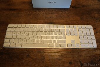Apple Mac mini M1 256 GB - 8GB + Magic Keyboard - 6