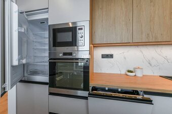 JENISEJSKÁ: MODERNÝ 3 izb. byt 68 m2 + loggia.Klimatizovaný, - 6