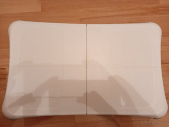 Nintendo WII + podložka Wii Fit board + komplet ovládač - 6
