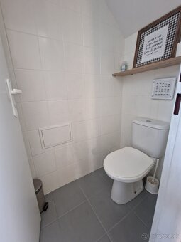 Obchodný/ administr - 6