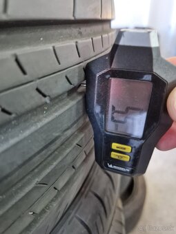 225/60R18 letné - 6