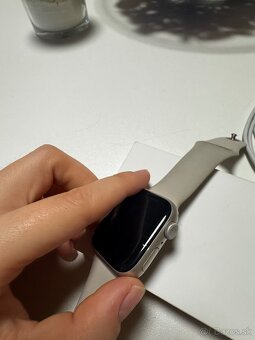 Apple watch series 9 GPS 41 mm - hviezdne biela - 6