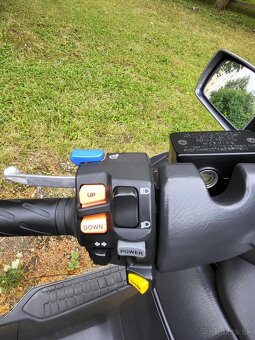 Suzuki Burgman 650 Executive - 6