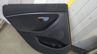 HYUNDAI i30 zámok ,kľučka ,motorček, tapacír - 6