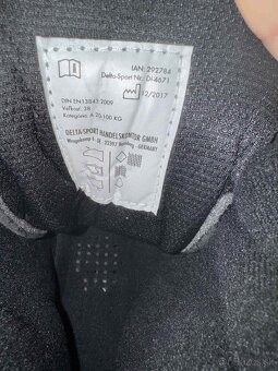 Kolieskové korčule - 6