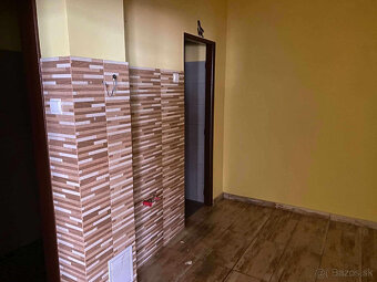 RealityKolesár prenajíma priestor 170m2 OC Torysa Jaltská Fu - 6