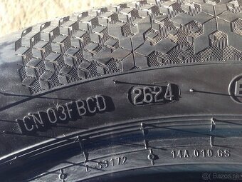 Predám zimné 215/55r17 5/6mm - 6