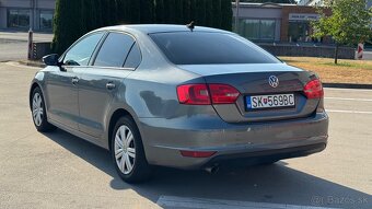 Volkswagen Jetta - 1.6TDI DSG - 6