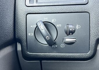 Ford Kuga 2.0TDCi PANORAMA KŮŽE ALU nafta manuál 103 kw - 6