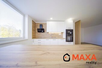 Predaj veľkometrážny 3- izbový byt, Prievidza - 6