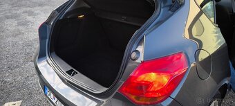 Predám Opel Astra J , 1,6 Automat Benzín r.2015 132000Km - 6