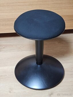IKEA NILSERIK Stolička na aktívne sedenie - 6