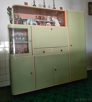 Retro nábytok / kuchyňa : kredenc + truhlica - 6