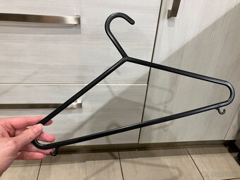 DARUJEM Plastové Vešiaky - 6