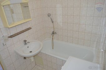 Predaj 3 izbový byt Vráble EXKLUZÍVNE - 6