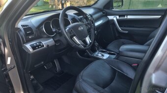 KIA SORENTO 2.2 CRDi 4WD AUTOMAT - NOVÁ STK/EK - SUPER STAV - 6