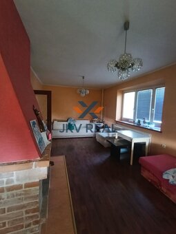 Na predaj poschodový rodinný dom v Palárikove s garážou - 6