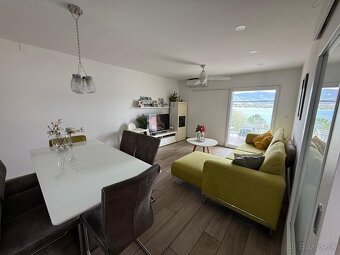 Chorvátsko krásny dom s 2 apartmánmi 2 rád od mora - 6