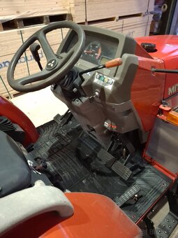 Mitsubishi GO 26 - 6