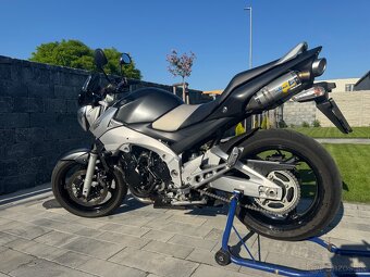 Suzuki GSR 600 - 6
