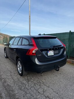Volvo V60 2.0 Diesel D3 5válec, po servise,Navi,BT,Ťažné - 6