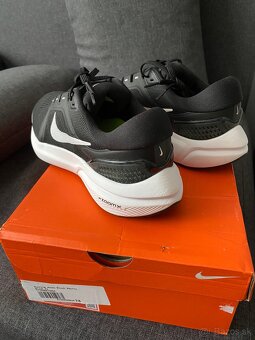 Úplne nové bežecké tenisky Nike - 6
