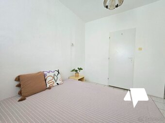 Predaj Podhájska- rodinný dom, 2 x chata a 4 x apartmán - 6