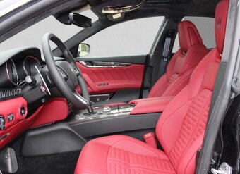 Maserati Quattroporte - 6