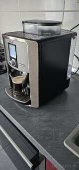 Kávovar Krups EA8050 - 6