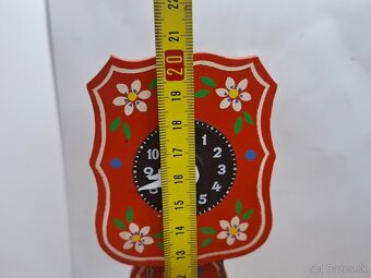 Predám funkčné mechanické detské minipodlahovky na klúčik ma - 6