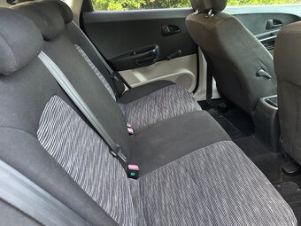 Kia Cee’d SW 1,6 CRDI - 6