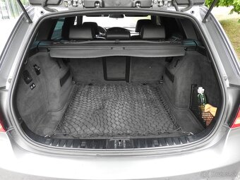 BMW rad 3 Touring 330d A/T 180kw M-Packet - 6