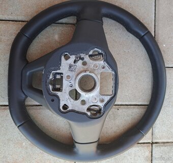 Multifunkčný volant z Golf 8 - 6