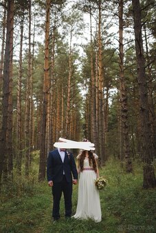 Spoločenské alebo svadobné šaty s folklórnou krajkou XS - 6