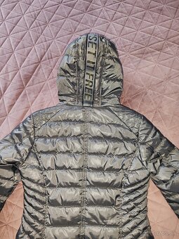 Teplučká bunda s kožušinou - 6