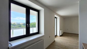 MODERNÉ BÝVANIE NA VIDIEKU, SKVELÁ ALTERNATÍVA K MESTU - 6