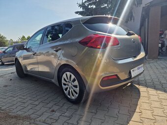 KIA Ceed 1.6 GDi EX/Gold 135k M6 (benzín) kup.SR - 6