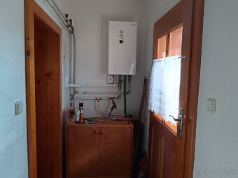 Predám rodinný dom neďaleko lyžiarskeho strediska. - 6