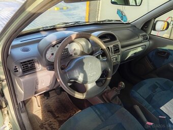 Renault clio 1.2 43kw rok 1.1.2000 - 6