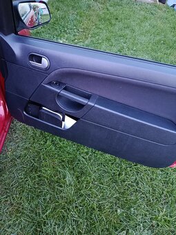 Predám Ford fiesta - 6